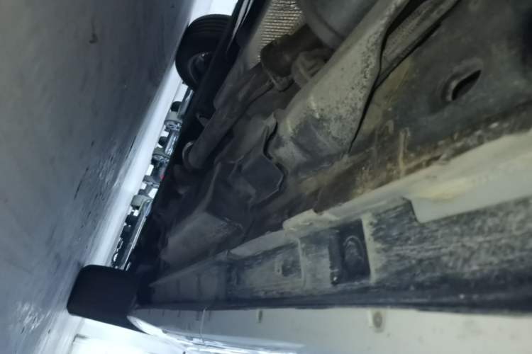 Used Toyota Highlander 2022 Dual-Engine 2.5L Four-Wheel Drive Prestige Version 7 Seats Right Side Sill