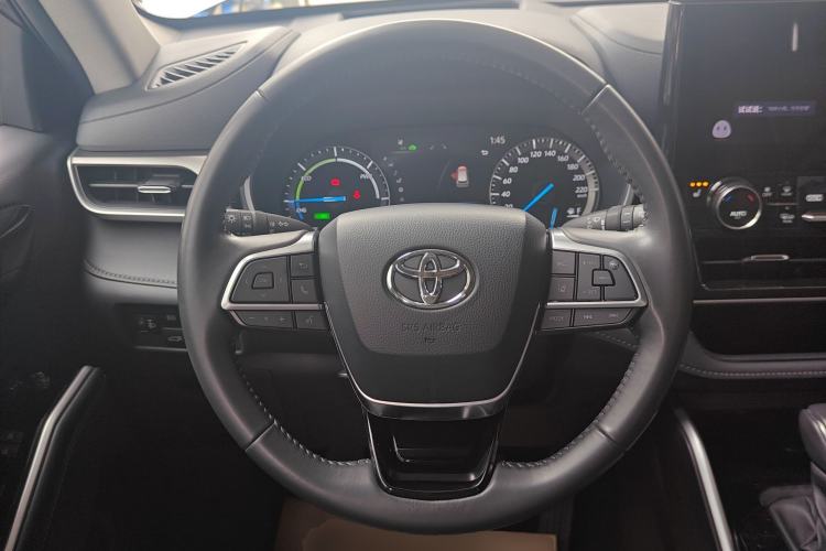 Used Toyota Highlander 2022 Dual-Engine 2.5L Four-Wheel Drive Prestige Version 7 Seats Steering Wheel