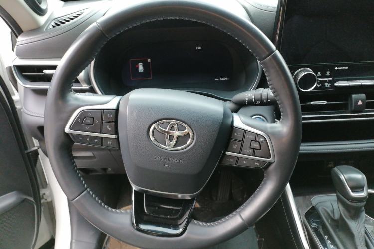 Used Toyota Highlander 2022 Dual-Engine 2.5L Four-Wheel Drive Supreme Edition 7-Seater Steering Wheel