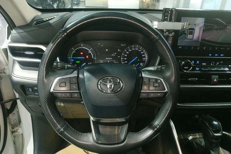 Used Toyota Highlander 2022 Dual-Engine 2.5L Four-Wheel Drive Prestige Version 7 Seats Steering Wheel