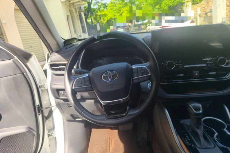 Used Toyota Highlander 2022 Dual-Engine 2.5L Four-Wheel Drive Luxury Edition 7 Seats Steering Wheel