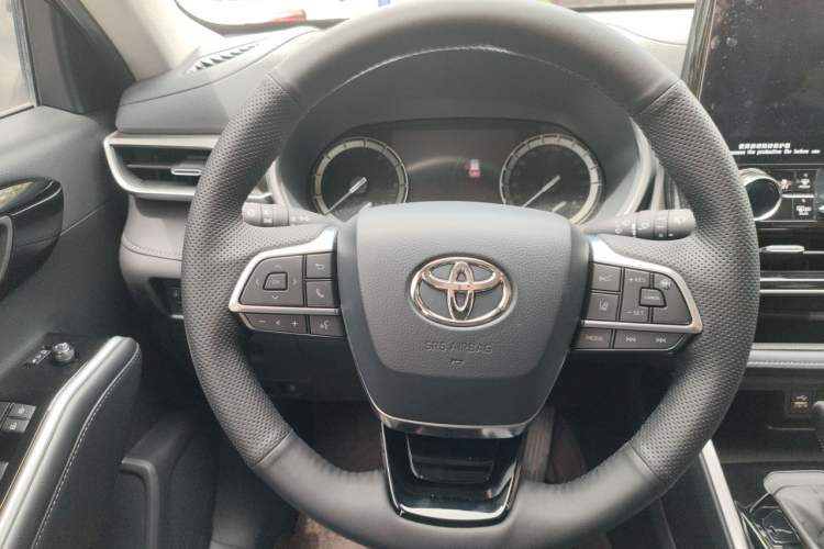 Used Toyota Highlander 2022 380T Four-Wheel Drive Prestige Edition 7-Seater Steering Wheel