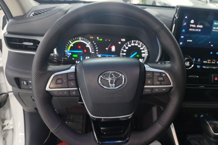 Used Toyota Highlander 2022 Dual-Engine 2.5L Four-Wheel Drive Prestige Version 7 Seats Steering Wheel