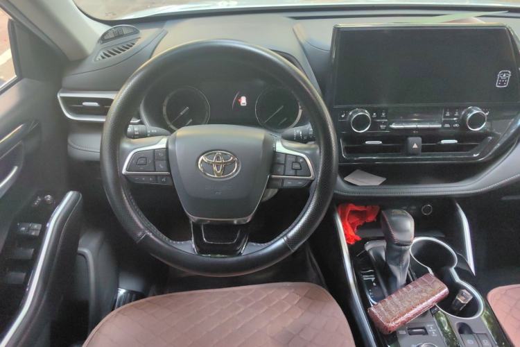 Used Toyota Highlander 2022 380T 4x4 Luxury Edition 7 Seats Steering Wheel