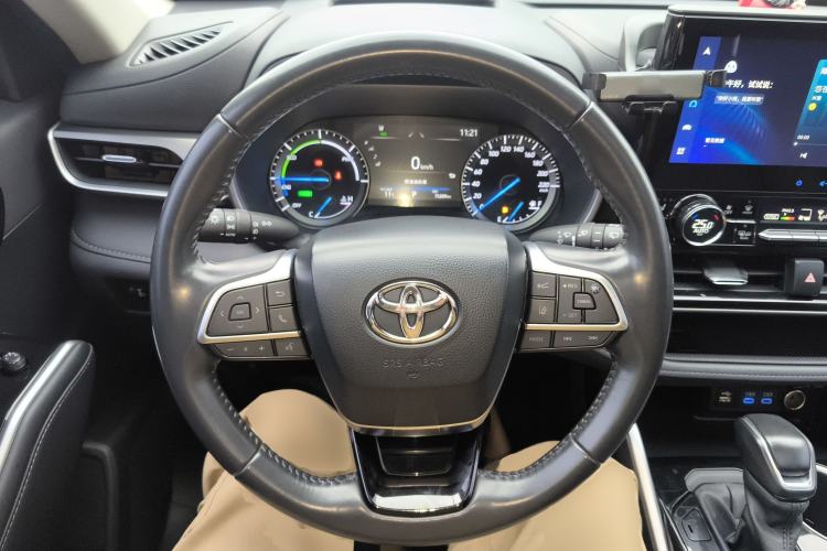 Used Toyota Highlander 2022 Dual-Engine 2.5L Four-Wheel Drive Prestige Version 7 Seats Steering Wheel