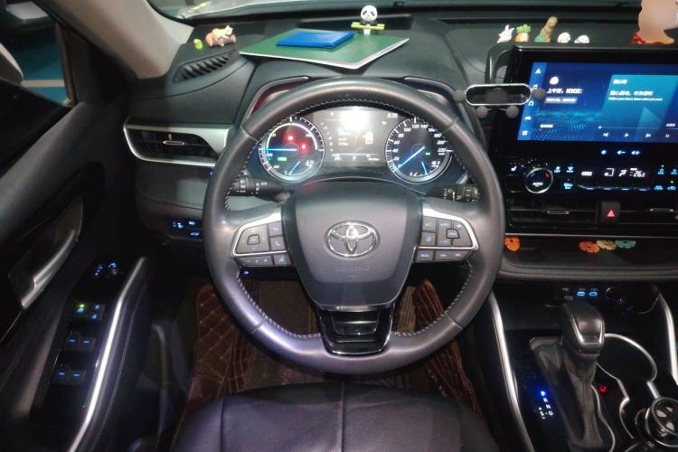 Used Toyota Highlander 2022 Dual-Engine 2.5L Four-Wheel Drive Prestige Version 7 Seats Steering Wheel