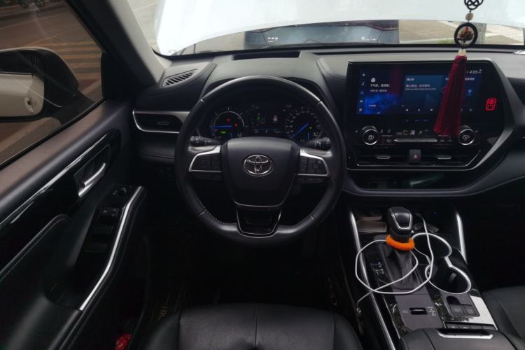 Used Toyota Highlander 2022 Dual-Engine 2.5L Two-Wheel Drive Prestige Edition 7-Seater Steering Wheel