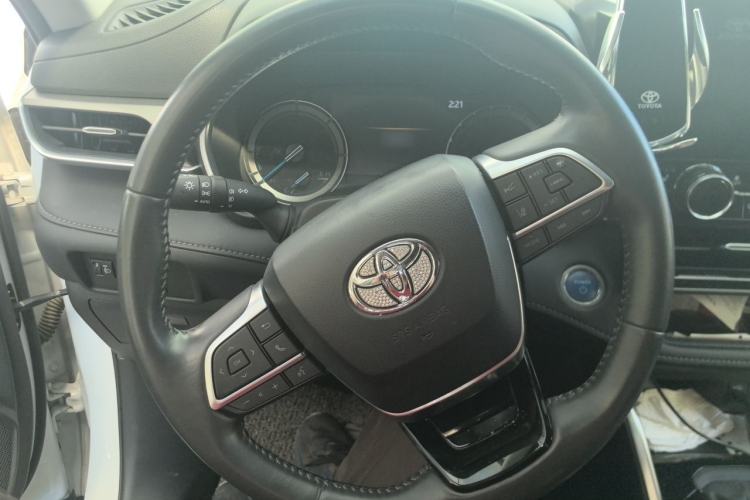 Used Toyota Highlander 2022 Dual-Engine 2.5L Four-Wheel Drive Prestige Version 7 Seats Steering Wheel
