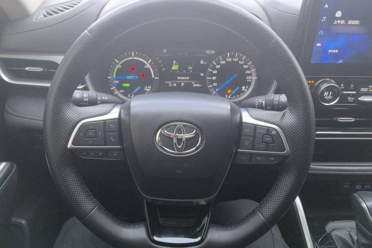 Used Toyota Highlander 2022 Dual-Engine 2.5L Four-Wheel Drive Prestige Version 7 Seats Steering Wheel