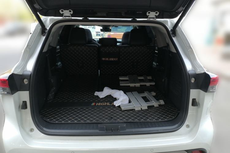 Used Toyota Highlander 2022 Dual-Engine 2.5L Four-Wheel Drive Supreme Edition 7-Seater Trunk