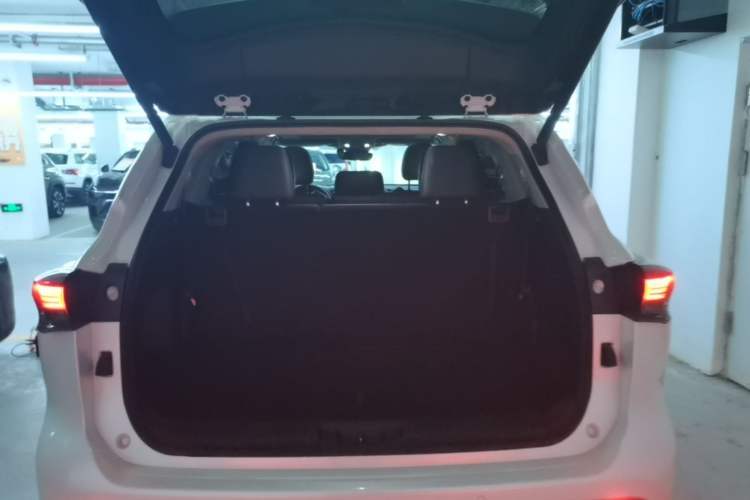 Used Toyota Highlander 2022 Dual-Engine 2.5L Four-Wheel Drive Prestige Version 7 Seats Trunk