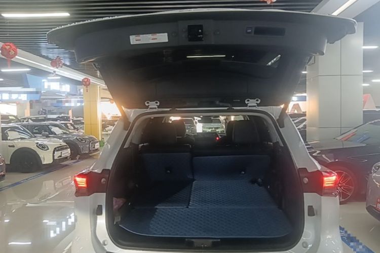 Used Toyota Highlander 2022 Dual-Engine 2.5L Four-Wheel Drive Prestige Version 7 Seats Trunk