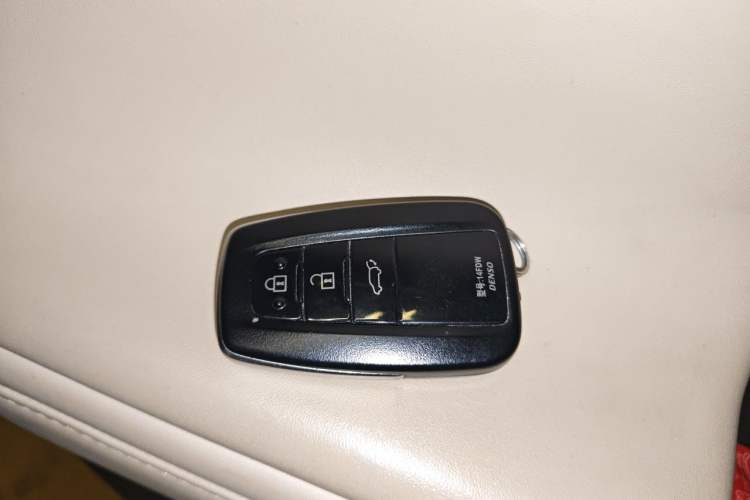 Used Toyota Highlander 2022 Dual-Engine 2.5L Four-Wheel Drive Supreme Edition 7-Seater Vehicle Key