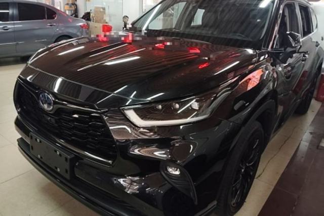 Used Toyota Highlander 2023 2.5L Smart Electric Hybrid Dual-Engine 4x4 Knight Edition 7 Seats