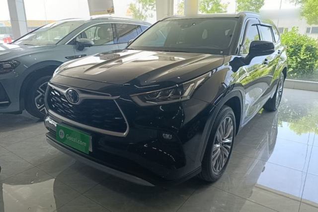 Ojetý Toyota Highlander 2023 2.5L Smart Electric Hybrid Dual-Engine Four-Wheel Drive Prestige Version – 7 Seats