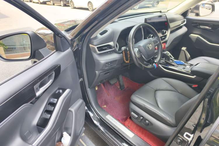 Used Toyota Highlander 2023 2.5L Smart Electric Hybrid Dual-Engine Four-Wheel Drive Prestige Version – 7 Seats Driver Seat