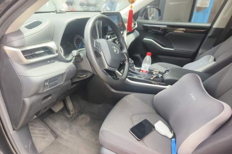 Used Toyota Highlander 2023 2.5L Smart Electric Hybrid Dual-Engine 4x4 Elite Edition 7 Seats Driver Seat