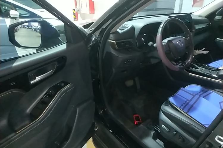Used Toyota Highlander 2023 2.5L Smart Electric Hybrid Dual-Engine 4x4 Knight Edition 7 Seats Driver Seat