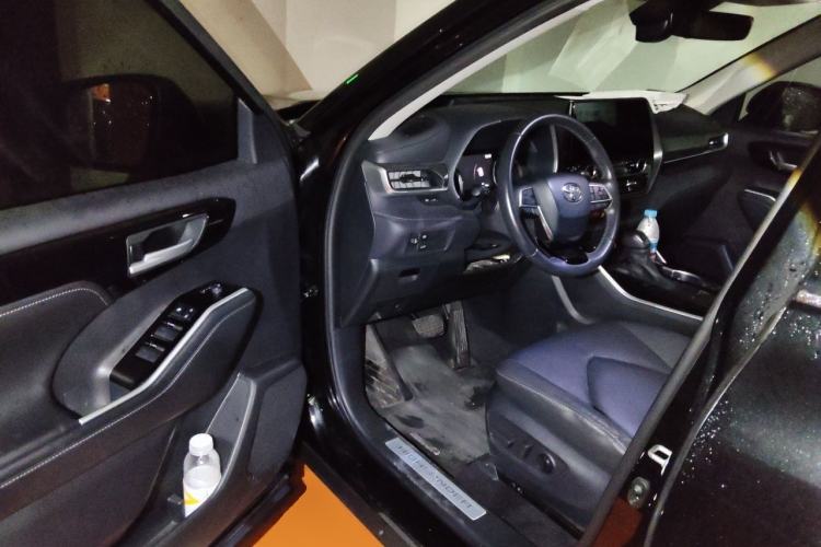 Used Toyota Highlander 2023 2.5L Smart Electric Hybrid Dual-Engine Four-Wheel Drive Prestige Version – 7 Seats Driver Seat