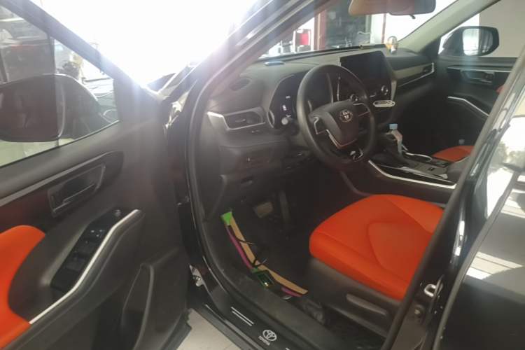 Used Toyota Highlander 2023 2.5L Smart Electric Hybrid Dual-Engine Two-Wheel Drive Elite Version 5 Seats Driver Seat