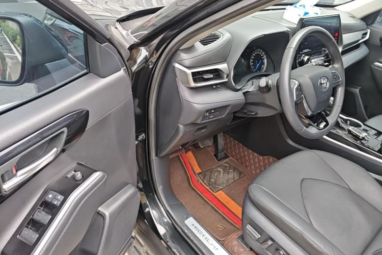 Used Toyota Highlander 2023 2.5L Smart Electric Hybrid Dual-Drive Prestige Version 7 Seats Driver Seat