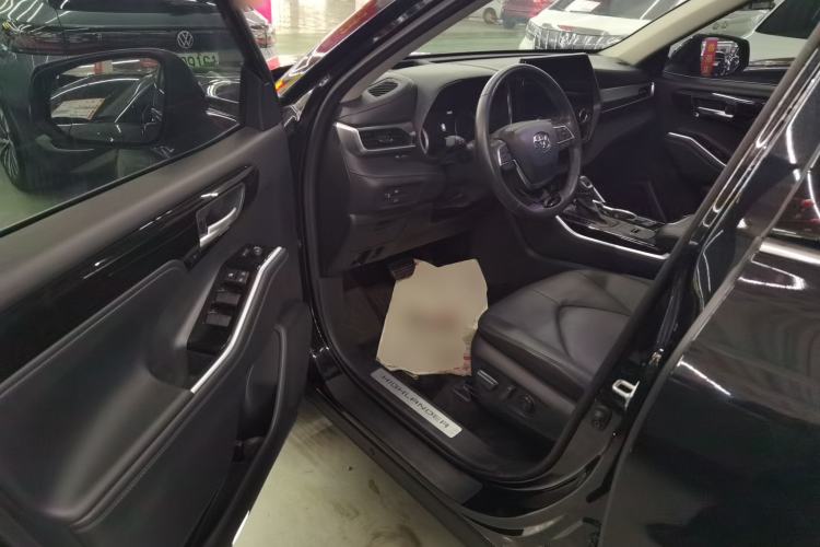 Used Toyota Highlander 2023 2.5L Smart Electric Hybrid Dual-Engine Four-Wheel Drive Prestige Version – 7 Seats Driver Seat