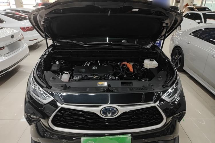 Used Toyota Highlander 2023 2.5L Smart Electric Hybrid Dual-Engine Four-Wheel Drive Prestige Version – 7 Seats Engine Bay