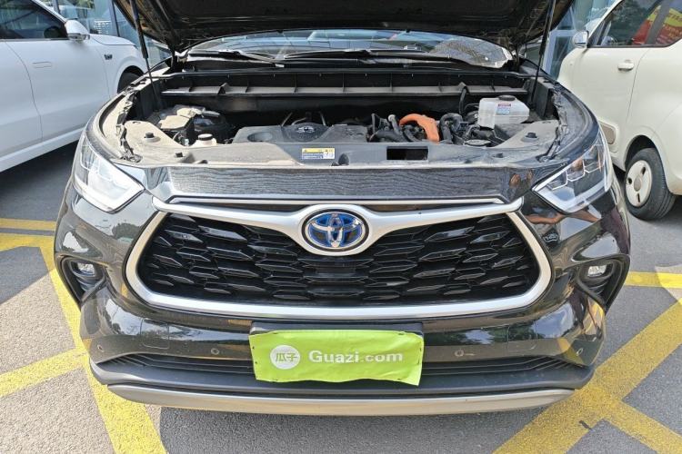 Used Toyota Highlander 2023 2.5L Smart Electric Hybrid Dual-Engine Four-Wheel Drive Prestige Version – 7 Seats Engine Bay