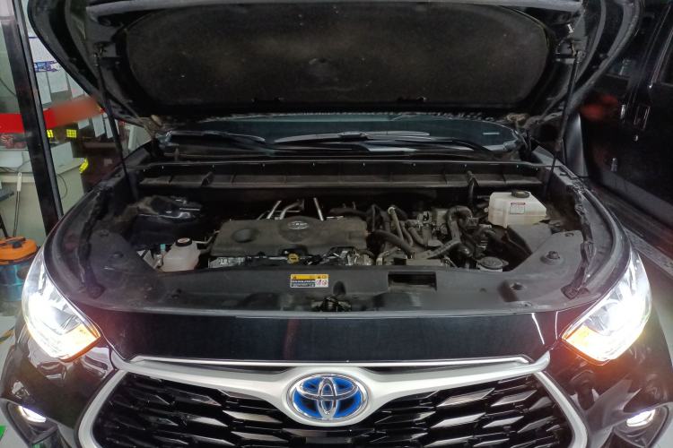 Used Toyota Highlander 2023 2.5L Smart Electric Hybrid Dual-Engine Two-Wheel Drive Elite Version 5 Seats Engine Bay