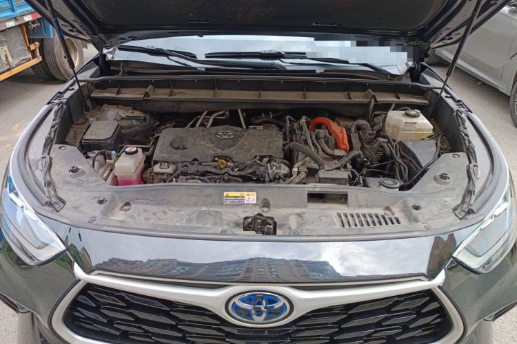 Used Toyota Highlander 2023 2.5L Smart Electric Hybrid Dual-Engine Four-Wheel Drive Prestige Version – 7 Seats Engine Bay