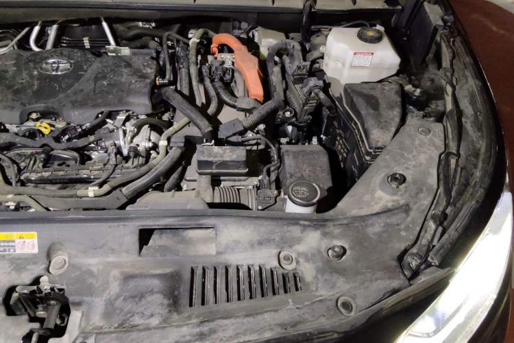 Used Toyota Highlander 2023 2.5L Smart Electric Hybrid Dual-Engine Four-Wheel Drive Prestige Version – 7 Seats Engine Bay Left