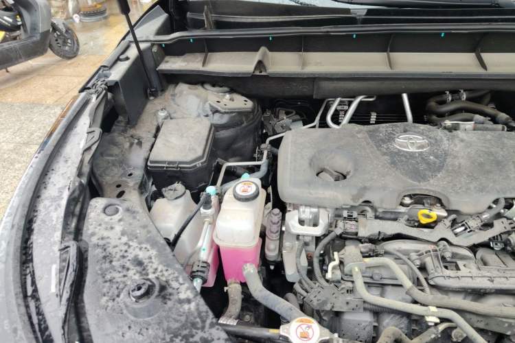 Used Toyota Highlander 2023 2.5L Smart Electric Hybrid Dual-Engine Four-Wheel Drive Prestige Version – 7 Seats Engine Bay Right