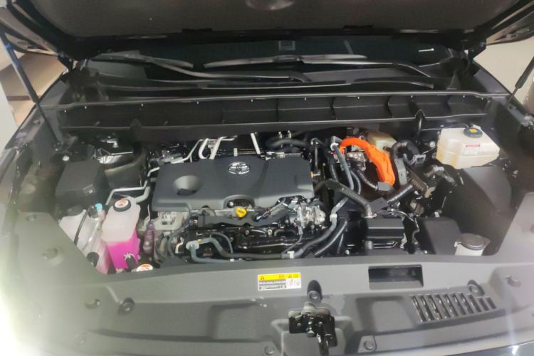 Used Toyota Highlander 2023 2.5L Smart Electric Hybrid Dual-Engine 4x4 Knight Edition 7 Seats Engine Bay