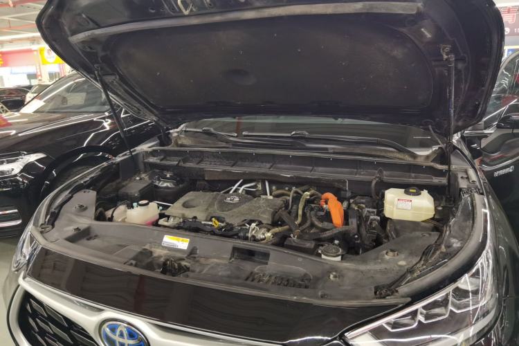 Used Toyota Highlander 2023 2.5L Smart Electric Hybrid Dual-Engine Four-Wheel Drive Prestige Version – 7 Seats Engine Bay