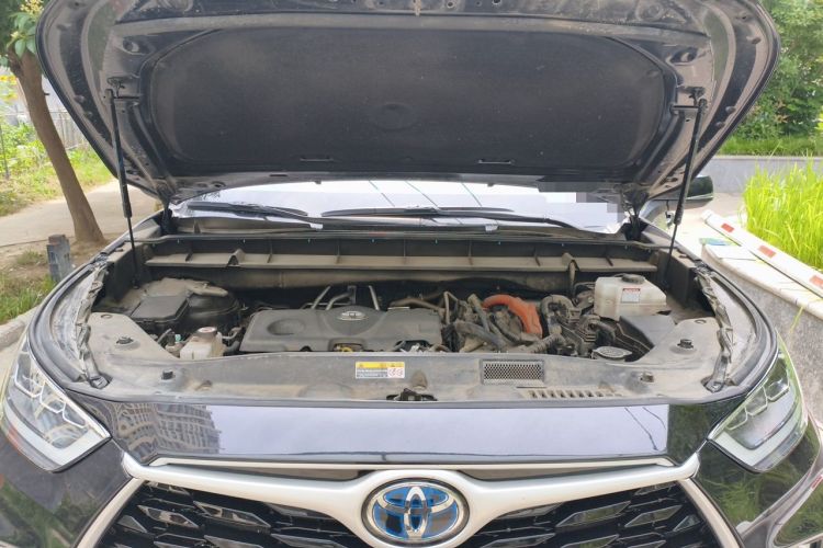 Used Toyota Highlander 2023 2.5L Smart Electric Hybrid Dual-Engine Four-Wheel Drive Prestige Version – 7 Seats Engine Bay