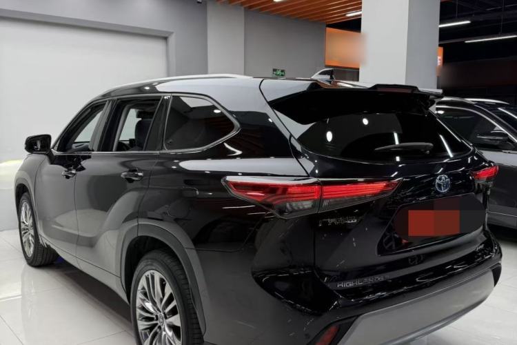 Used Toyota Highlander 2023 2.5L Smart Electric Hybrid Dual-Engine Four-Wheel Drive Prestige Version – 7 Seats Exterior 2