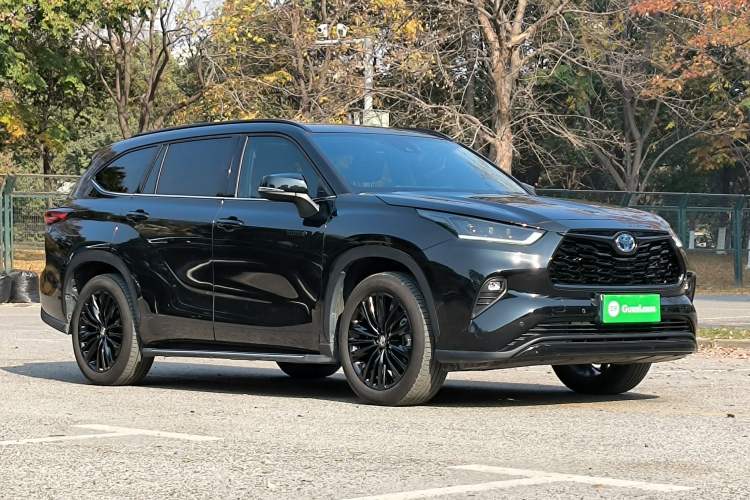 Used Toyota Highlander 2023 2.5L Smart Electric Hybrid Dual-Engine 4x4 Knight Edition 7 Seats Exterior 2