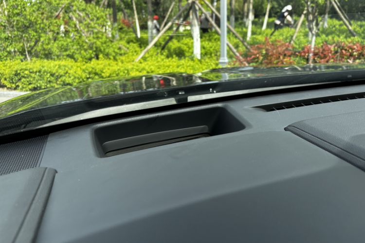 Used Toyota Highlander 2023 2.5L Smart Electric Hybrid Dual-Engine Four-Wheel Drive Prestige Version – 7 Seats Exterior 3