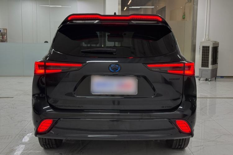 Used Toyota Highlander 2023 2.5L Smart Electric Hybrid Dual-Engine 4x4 Knight Edition 7 Seats Exterior 3