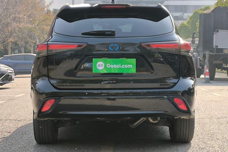 Used Toyota Highlander 2023 2.5L Smart Electric Hybrid Dual-Engine 4x4 Knight Edition 7 Seats Exterior 3