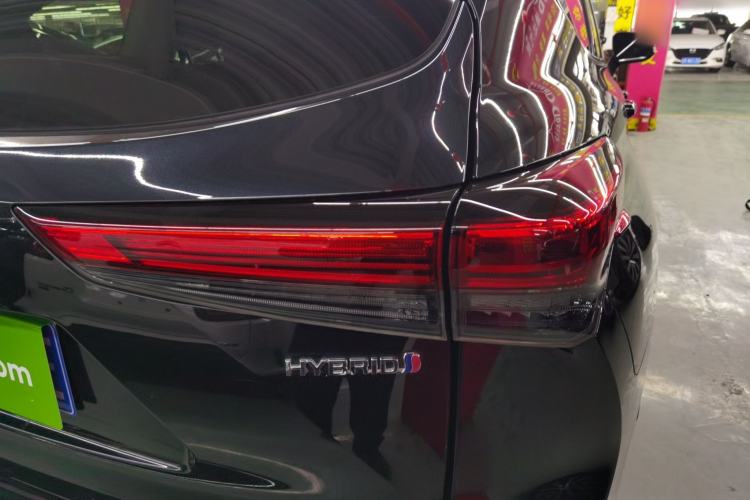 Used Toyota Highlander 2023 2.5L Smart Electric Hybrid Dual-Engine Four-Wheel Drive Prestige Version – 7 Seats Exterior 3