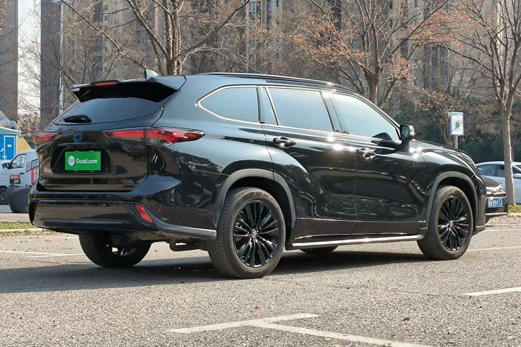 Used Toyota Highlander 2023 2.5L Smart Electric Hybrid Dual-Engine 4x4 Knight Edition 7 Seats Exterior 4