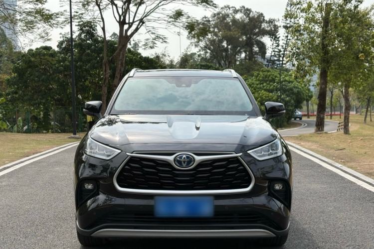 Used Toyota Highlander 2023 2.5L Smart Electric Hybrid Dual-Engine Four-Wheel Drive Prestige Version – 7 Seats Exterior 5
