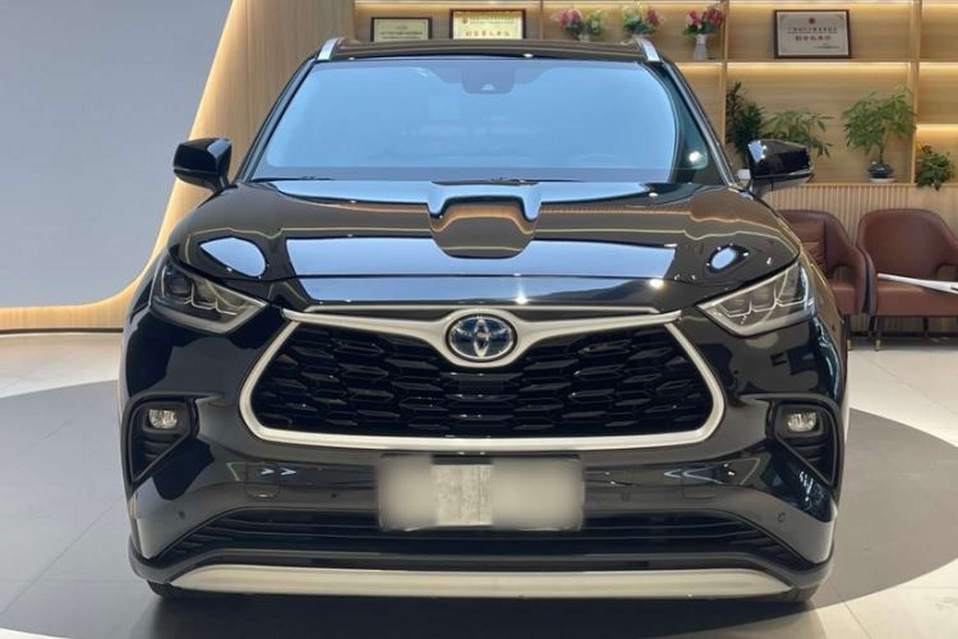 Used Toyota Highlander 2023 2.5L Smart Electric Hybrid Dual-Engine Four-Wheel Drive Prestige Version – 7 Seats Exterior 5