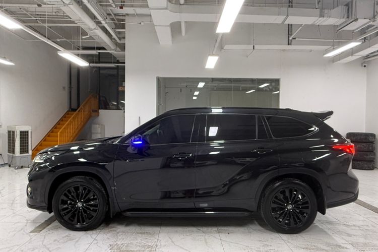 Used Toyota Highlander 2023 2.5L Smart Electric Hybrid Dual-Engine 4x4 Knight Edition 7 Seats Exterior 5
