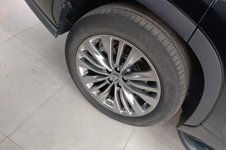 Used Toyota Highlander 2023 2.5L Smart Electric Hybrid Dual-Engine Four-Wheel Drive Prestige Version – 7 Seats Exterior 5