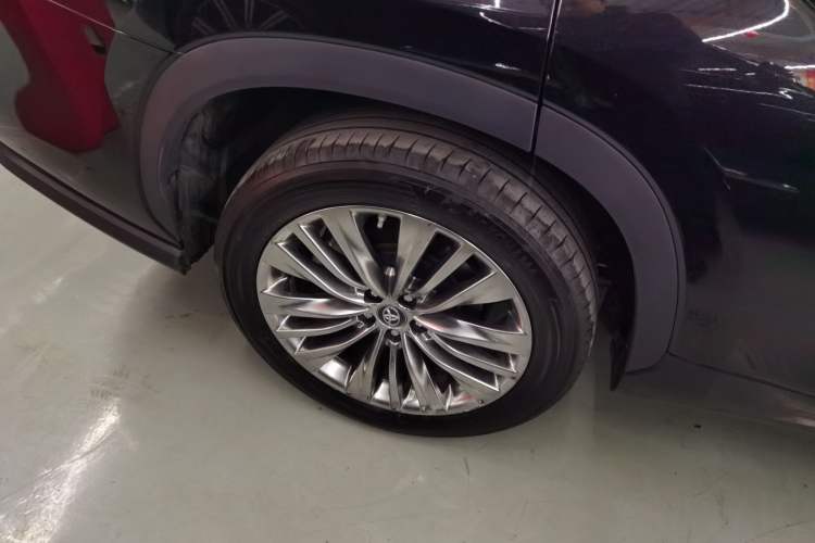 Used Toyota Highlander 2023 2.5L Smart Electric Hybrid Dual-Engine Four-Wheel Drive Prestige Version – 7 Seats Exterior 5