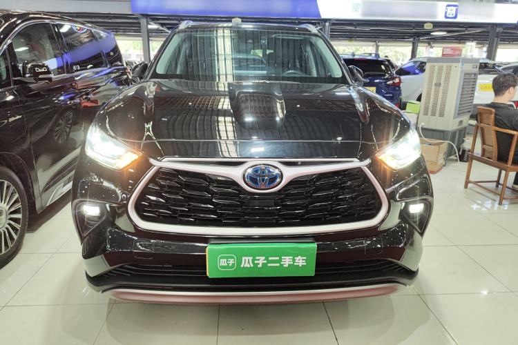 Used Toyota Highlander 2023 2.5L Smart Electric Hybrid Dual-Motor All-Wheel-Drive Luxury 7-Seater Front