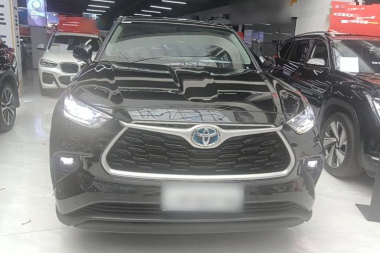 Used Toyota Highlander 2023 2.5L Smart Electric Hybrid Dual-Engine 4x4 Elite Edition 7 Seats Front
