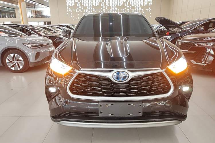 Used Toyota Highlander 2023 2.5L Smart Electric Hybrid Dual-Engine Four-Wheel Drive Prestige Version – 7 Seats Front
